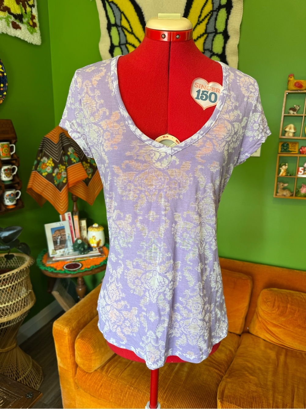 Women’s Lavender V-Neck Printed Tee